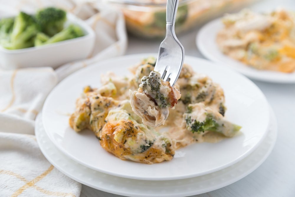 This simple Low Carb Chicken Casserole is packed full of delicious chicken, broccoli, and cheese. The entire family will enjoy. #keto #lowcarb