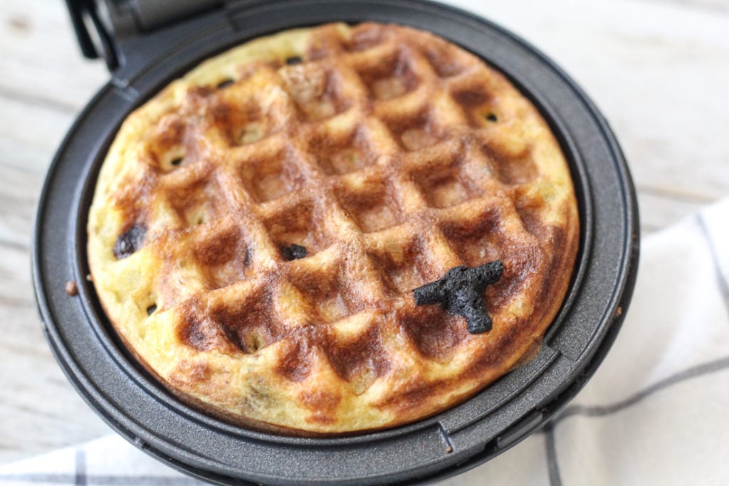 dash waffle maker with Keto Chaffle golden brown