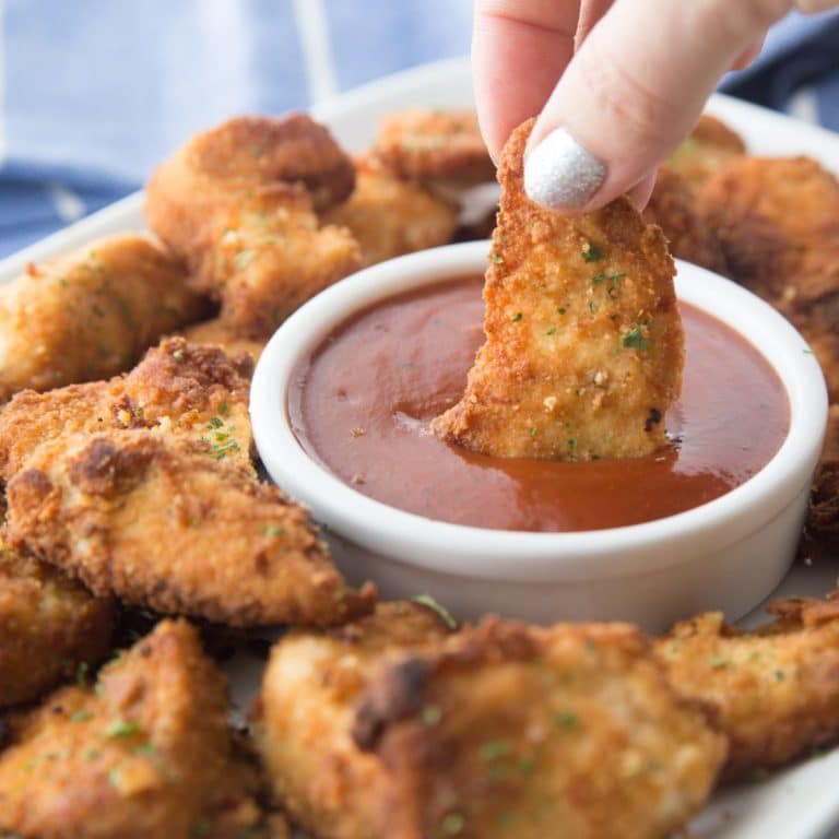 featured image close up of keto chicken nugget