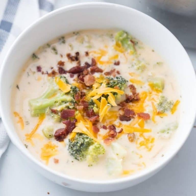 Keto and Low Carb Broccoli and Cheese Soup