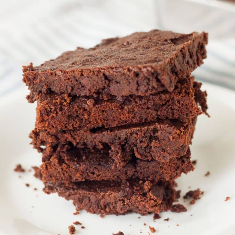 Easy Keto Brownies Recipe – Fudgy Low Carb Brownies